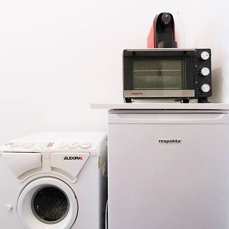 Urban Capsule Apartment - Near Mariahilfer Strasse Vienna Exterior photo