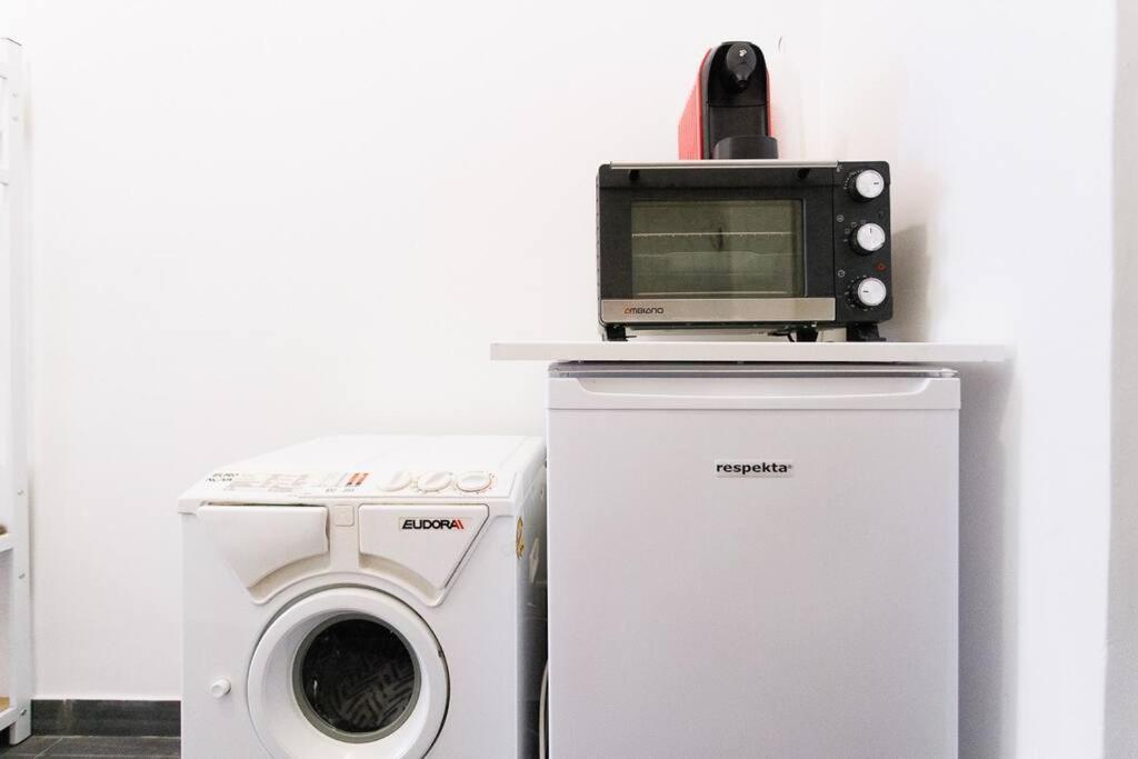 Urban Capsule Apartment - Near Mariahilfer Strasse Vienna Exterior photo