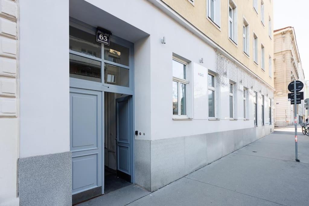 Urban Capsule Apartment - Near Mariahilfer Strasse Vienna Exterior photo