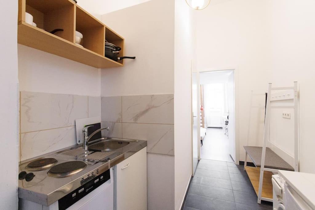 Urban Capsule Apartment - Near Mariahilfer Strasse Vienna Exterior photo